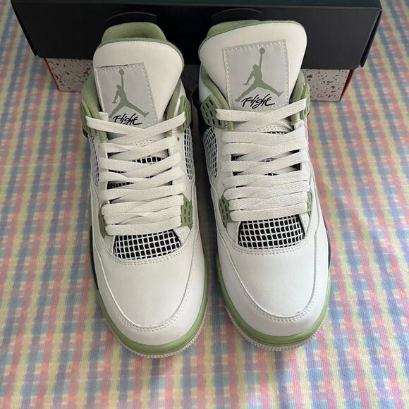 Nike Air Jordan 4 Retro Seafoam Oil Green - Picture 5 of 6